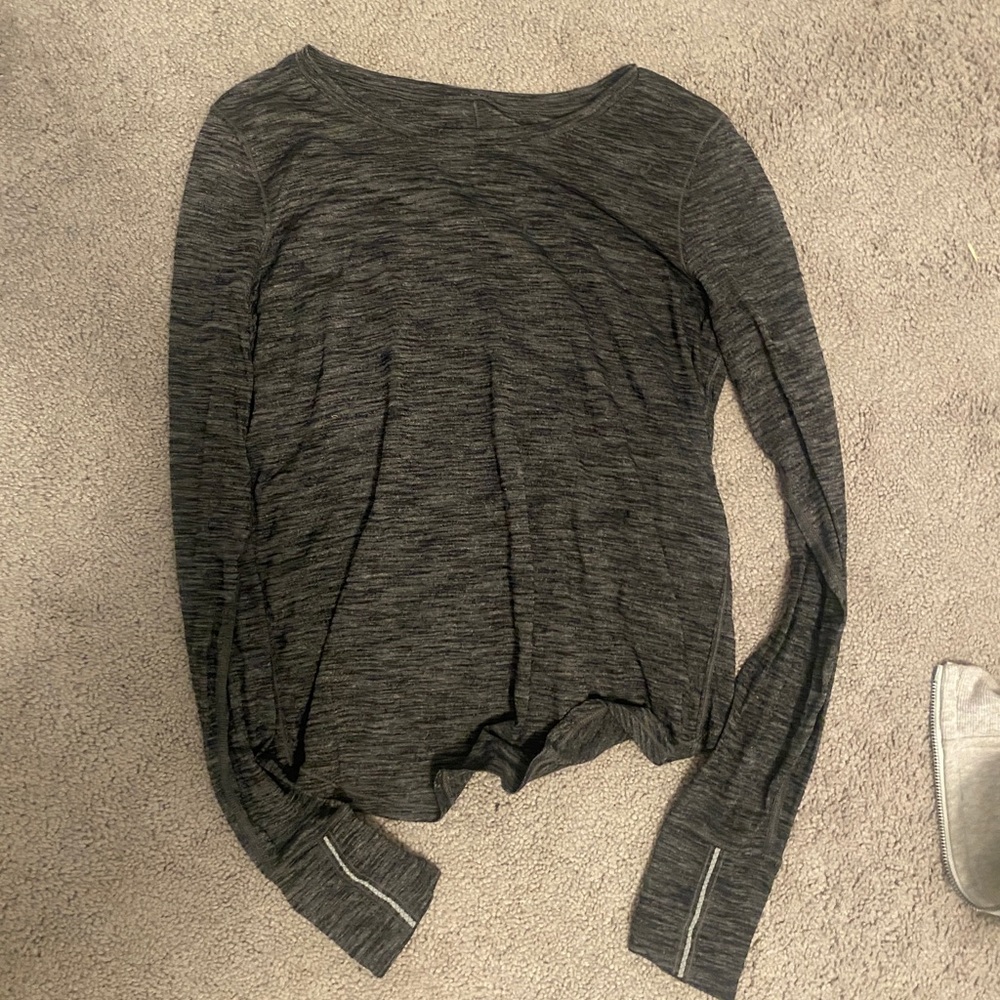 Lululemon Grey Long Sleeve Top